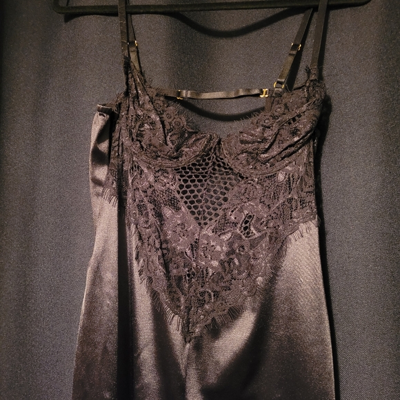 Jump suit - Picture 2 of 4